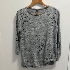 Agnes & Dora Gray Star Long Sleeve Top